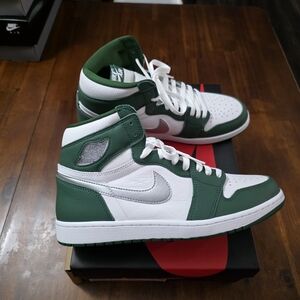 Jordan Men's Green and White High-Top Sneakers